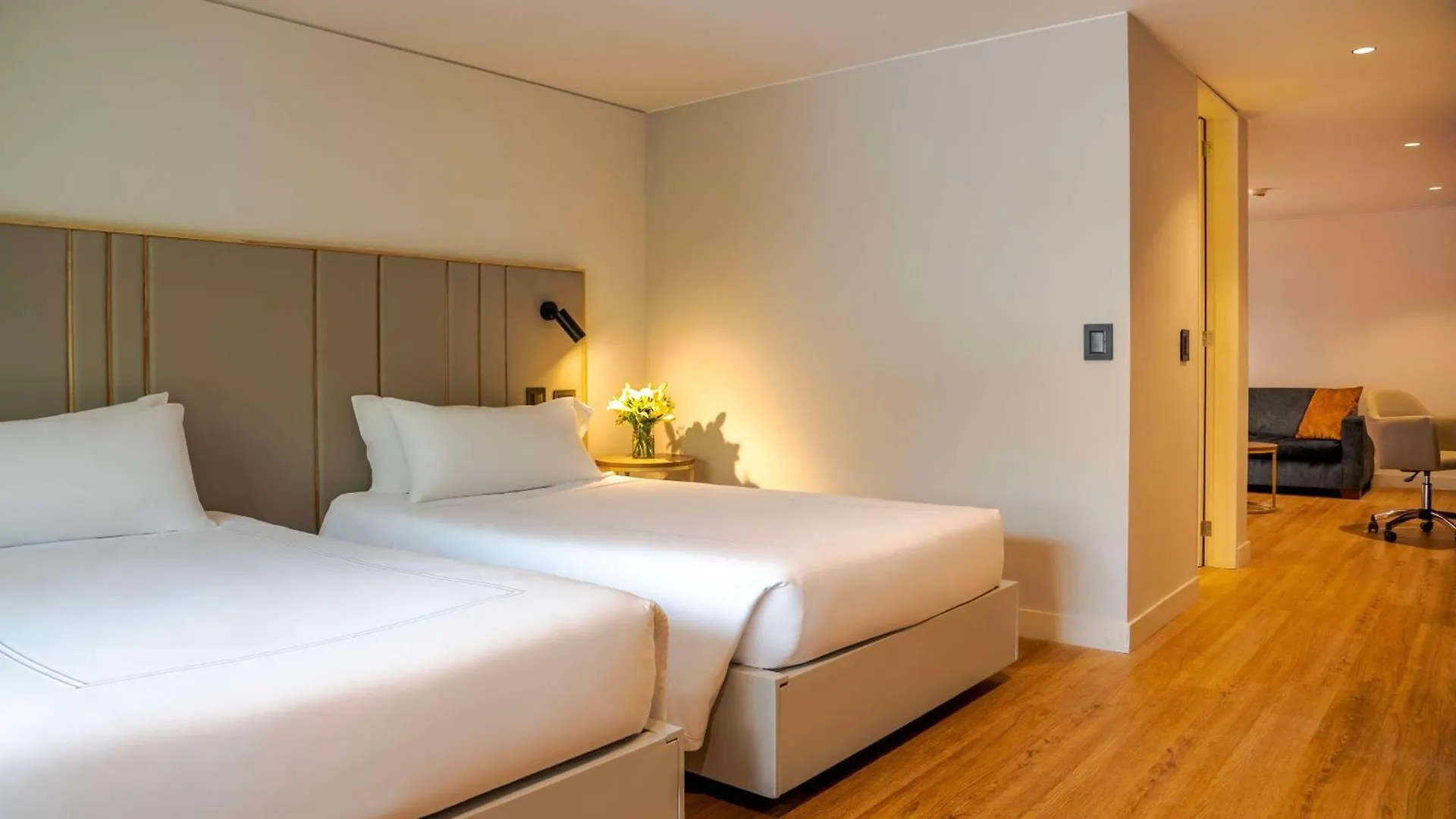 Nh Bogota Pavillon Royal Hotel