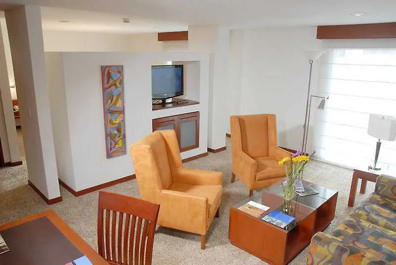 Hotel Nh Bogota Pavillon Royal