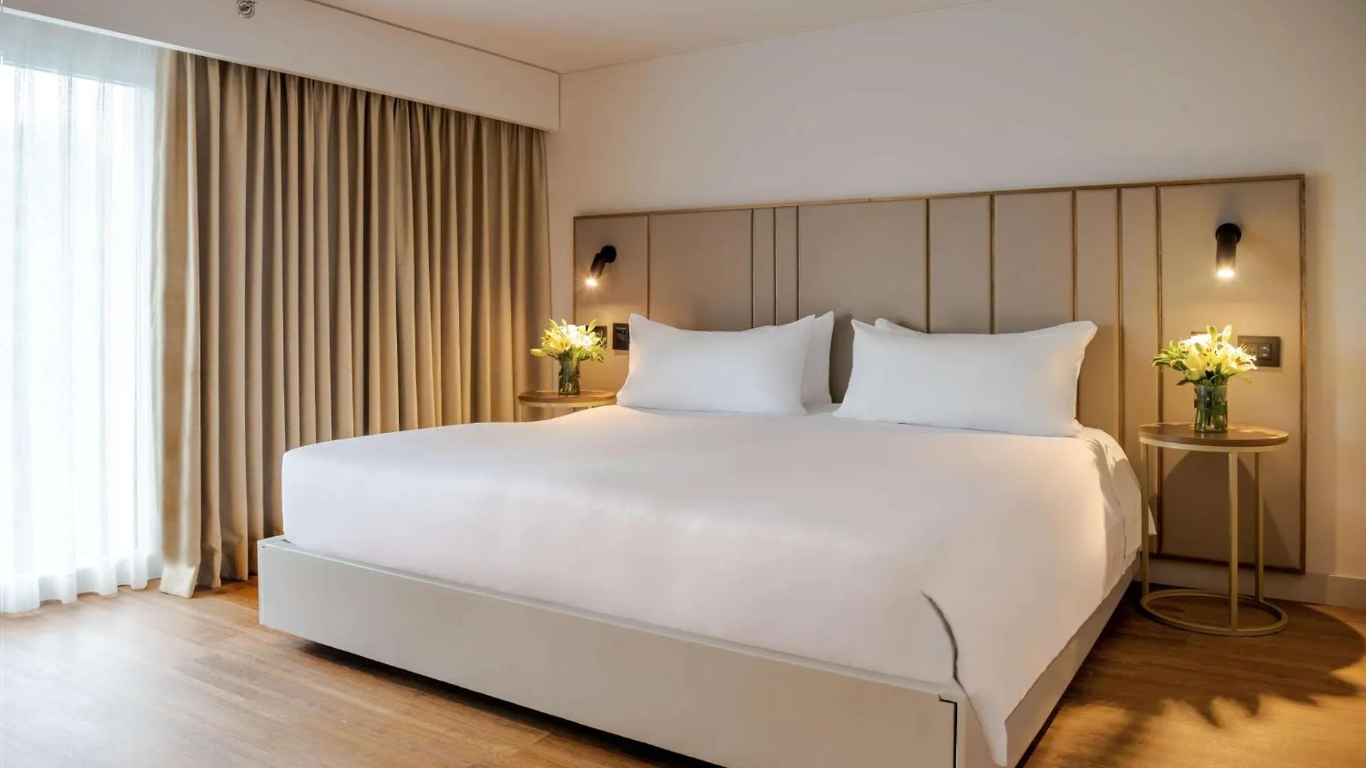 Nh Bogota Pavillon Royal Hotel