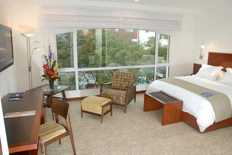 Nh Bogota Pavillon Royal Hotel 4*,  Colombia