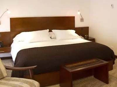 Nh Bogota Pavillon Royal Hotell 4*,