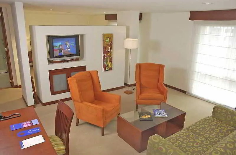 Nh Bogota Pavillon Royal Hotel